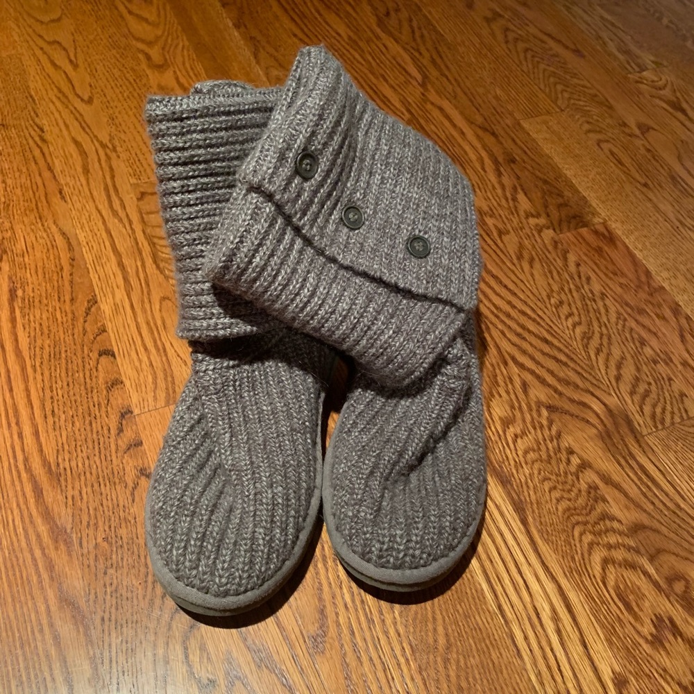 Gray knit UGG boots